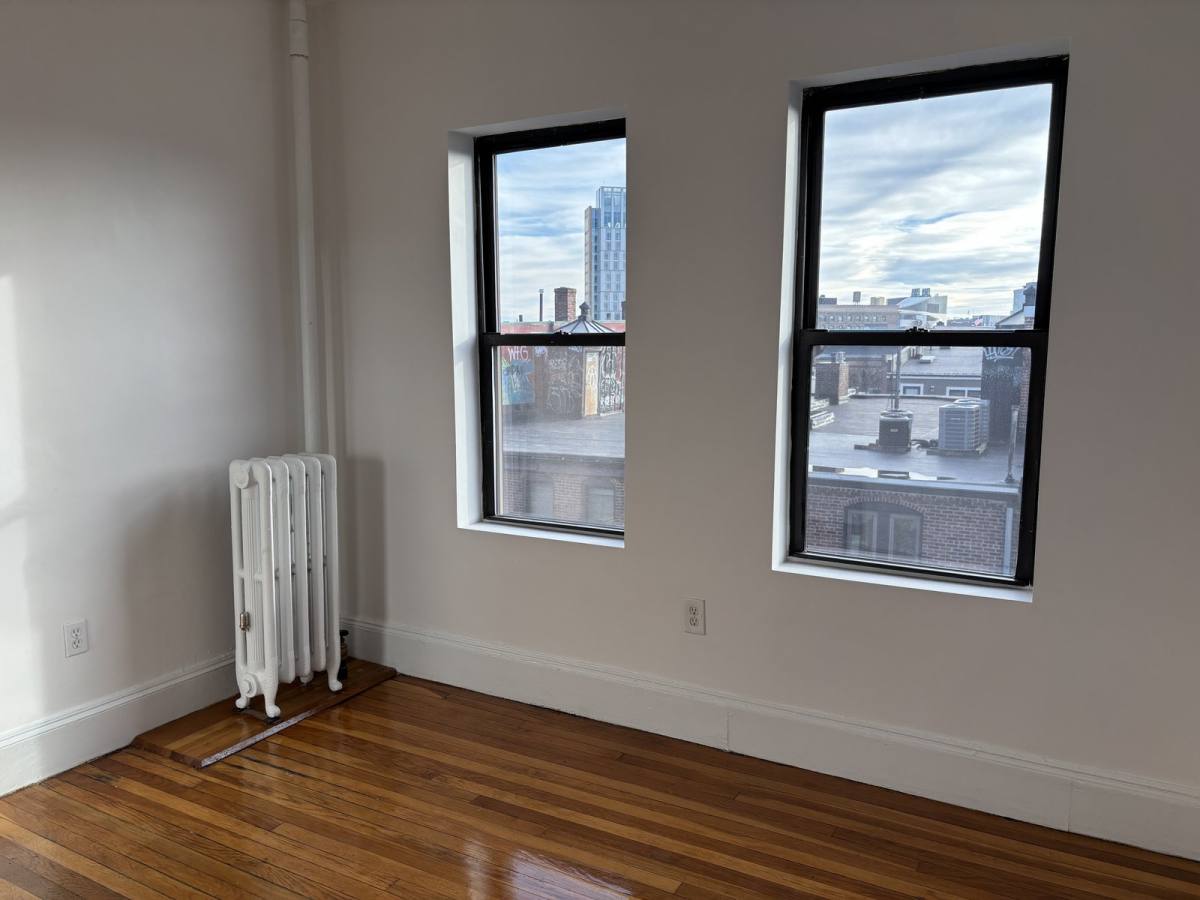 Apartment for rent at 38 Westland Ave, Boston, MA 02115
