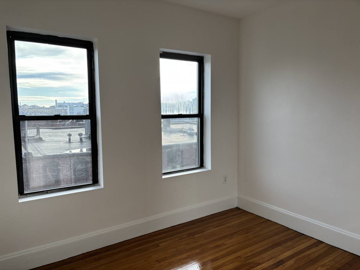 Apartment for rent at 38 Westland Ave, Boston, MA 02115