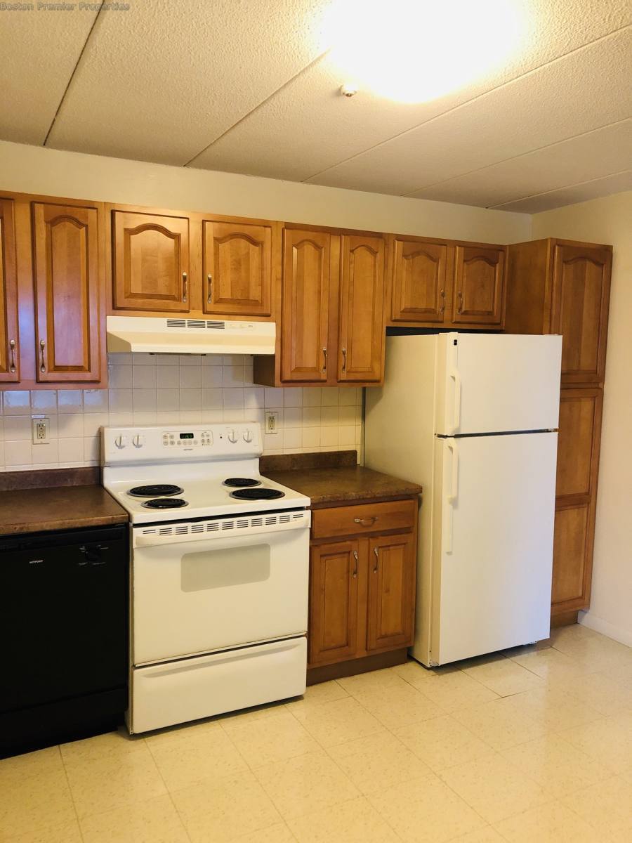 Apartment for rent at 182 Quincy Ave, Quincy, MA 02169
