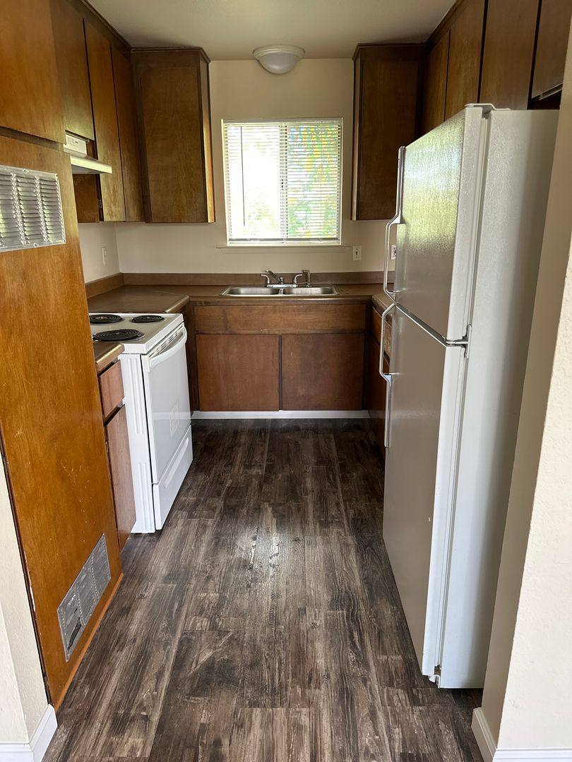Apartment for rent at 141 Warthan St, Coalinga, CA 93210