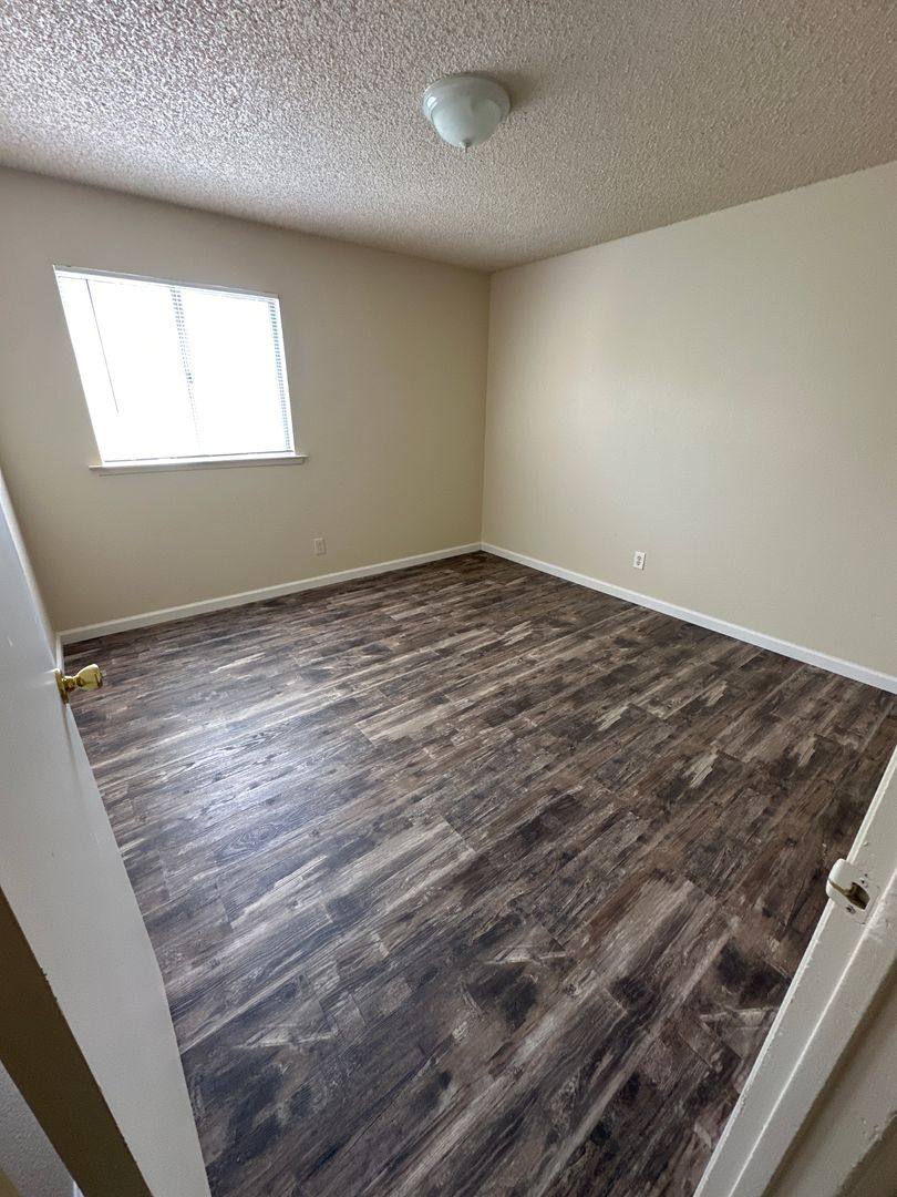 Apartment for rent at 141 Warthan St, Coalinga, CA 93210