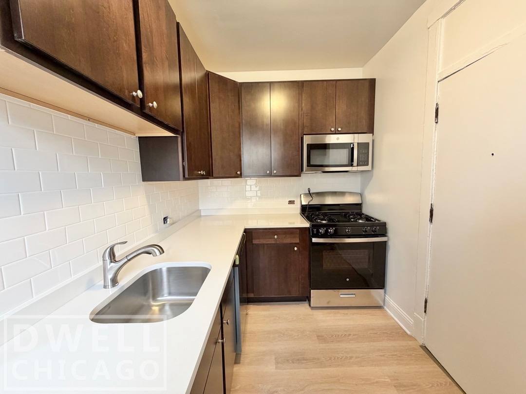 Apartment for rent at 1530 N Kedzie Ave, Chicago, IL 60651