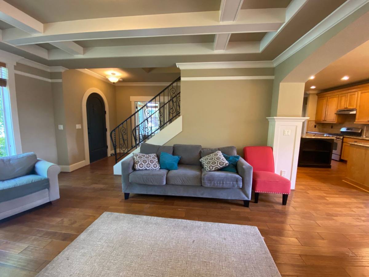 Apartment for rent at 6916 N McKenna Ave, Portland, OR 97203