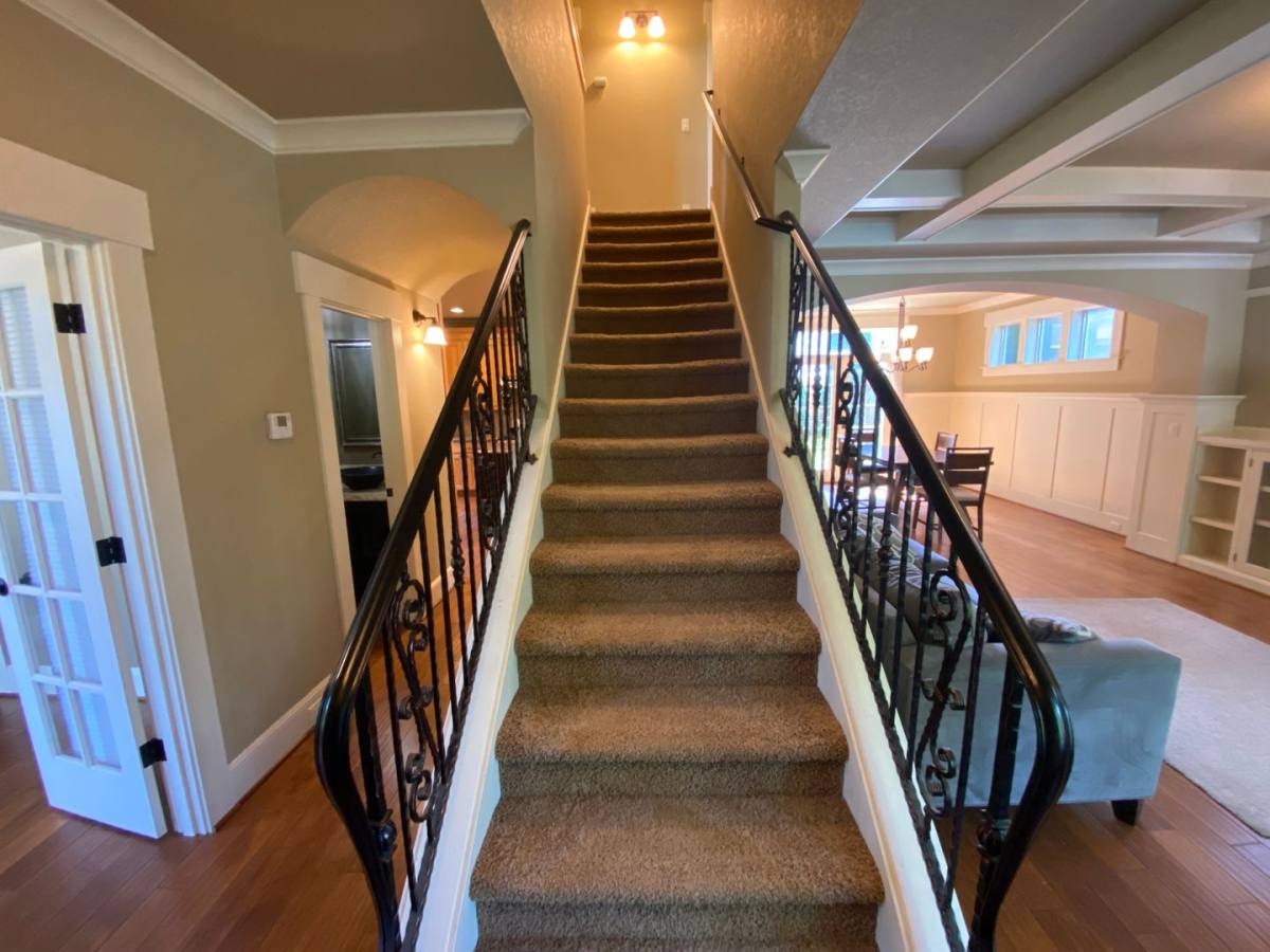 Apartment for rent at 6916 N McKenna Ave, Portland, OR 97203