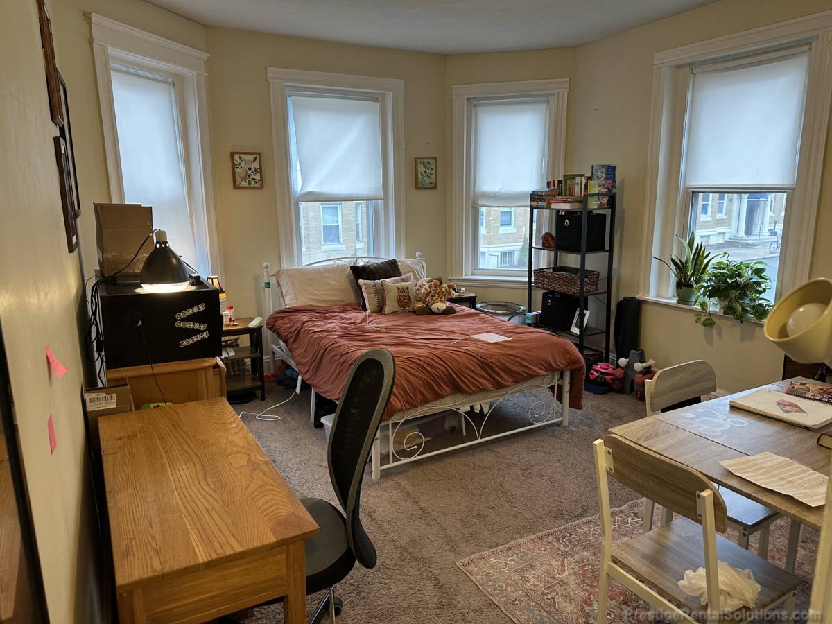 Apartment for rent at 225 Kelton St #2, Allston, MA 02134