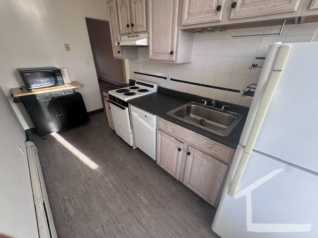 Apartment for rent at 206 Chestnut Hill Ave #10, Brighton, MA 02135