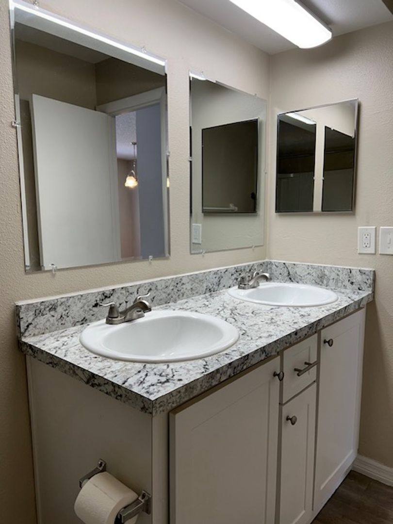 Apartment for rent at 952 NE Dr Martin Luther King Jr Ave, Crystal River, FL 34428