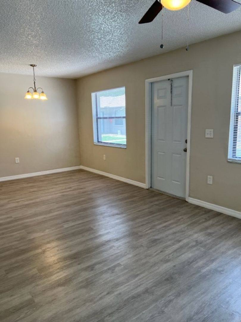 Apartment for rent at 952 NE Dr Martin Luther King Jr Ave, Crystal River, FL 34428