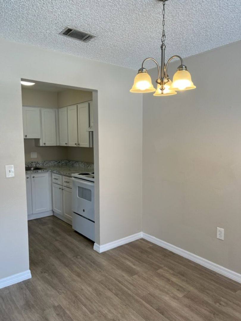 Apartment for rent at 952 NE Dr Martin Luther King Jr Ave, Crystal River, FL 34428