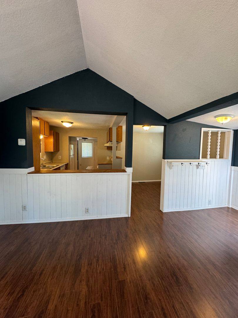 House for rent at 1503 Delta St, Klamath Falls, OR 97601