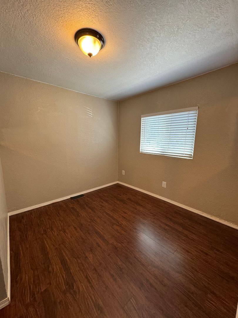 House for rent at 1503 Delta St, Klamath Falls, OR 97601
