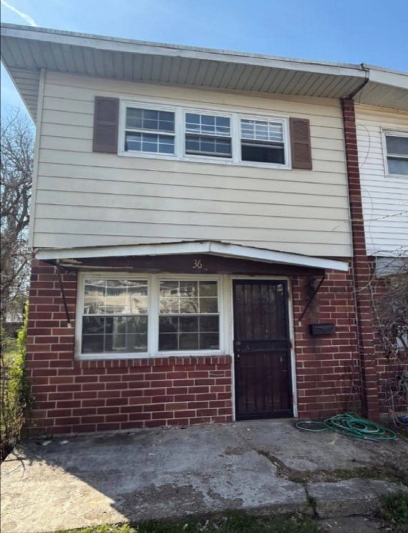 Townhouse for rent at 36 Thorn Lane, New Castle, DE 19720