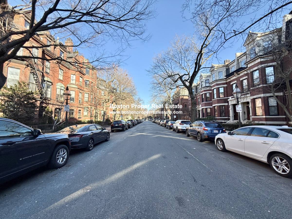 Apartment for rent at 177 Marlborough #9, Boston, MA 02116