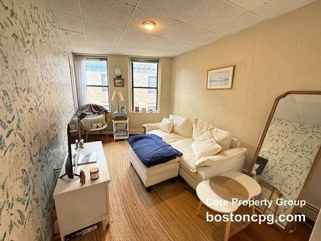 Apartment for rent at 23 Charter St #4, Boston, MA 02113