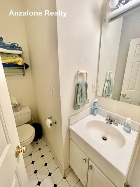 House for rent at 17 Thacher St #3, Boston, MA 02113