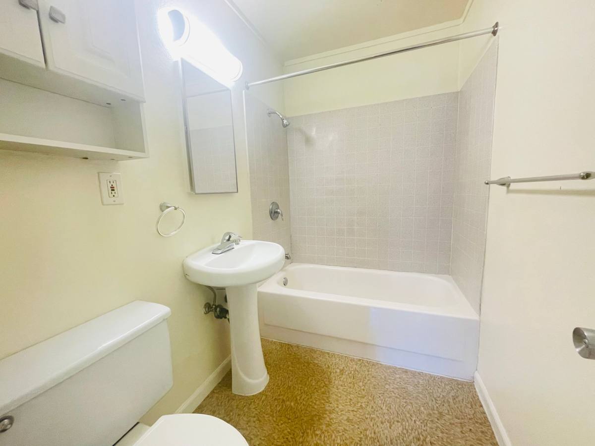 Apartment for rent at 2601 Fremont St, Bakersfield, CA 93304
