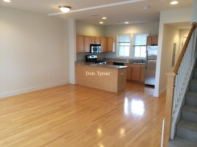 Townhouse for rent at 111 Second St #P10, Cambridge, MA 02141
