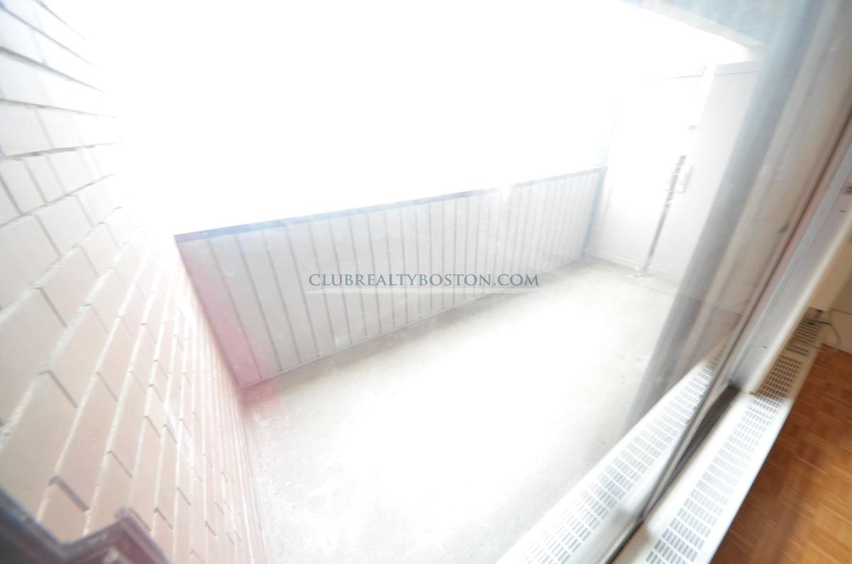 Apartment for rent at 1455 Commonwealth Ave #214, Brighton, MA 02135