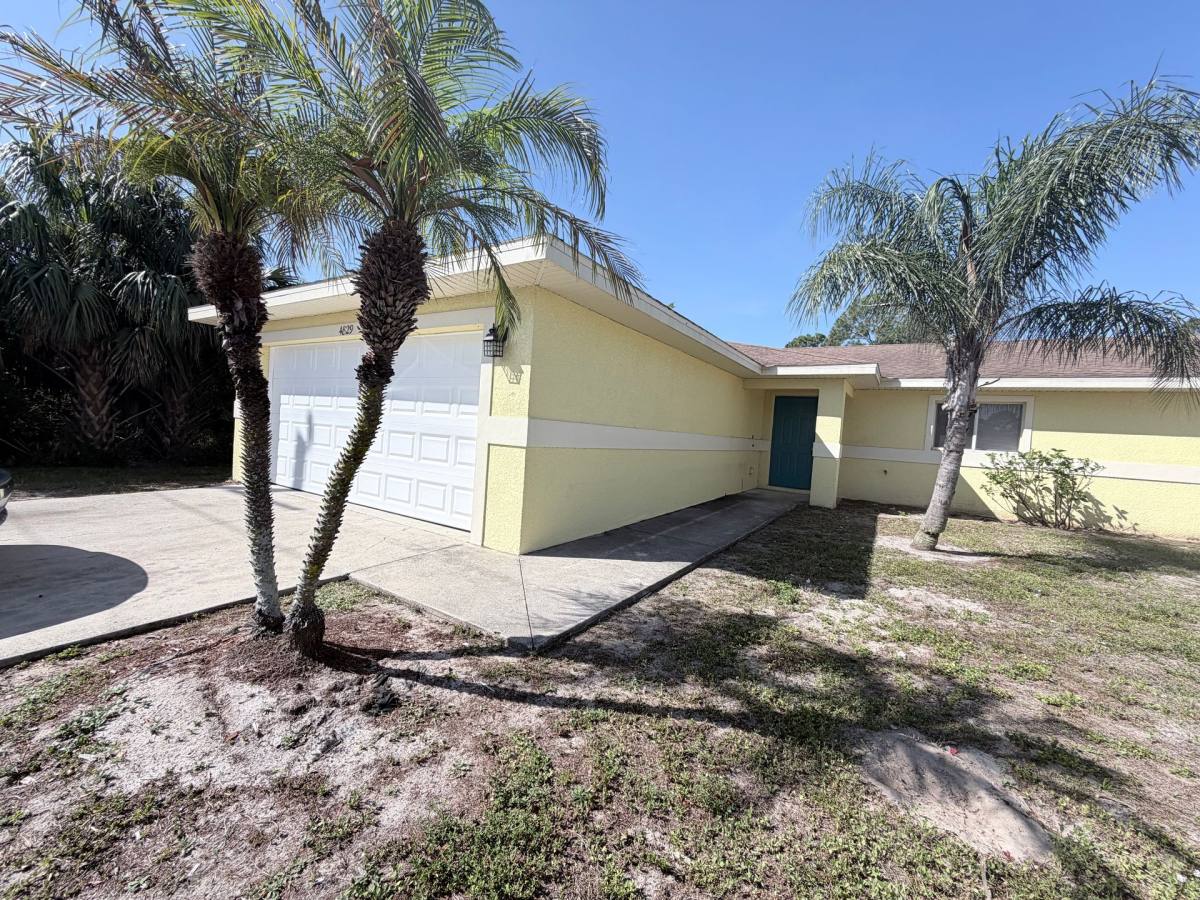 Apartment for rent at 4829-4831 28th St SW, Lehigh Acres, FL 33973
