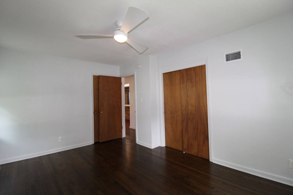 House for rent at 5739 Beverly Lane, Mission, KS 66202