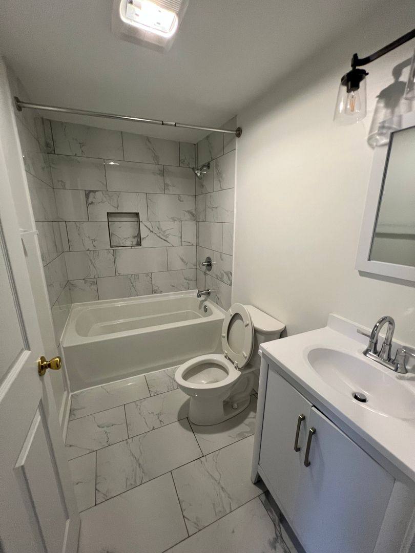 Townhouse for rent at 1136 - 1138 Adams St Right, New Orleans, LA 70118