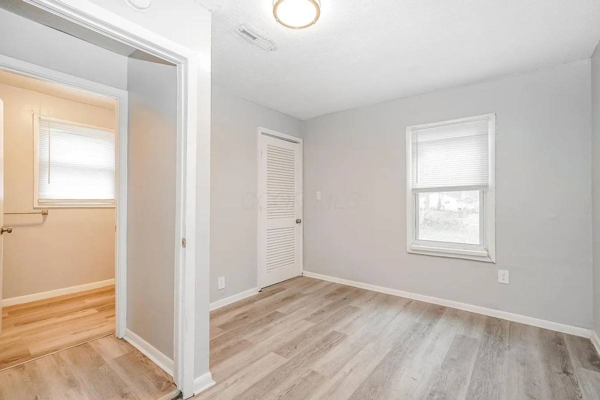 House for rent at 2864 E 10th Ave, Columbus, OH 43219