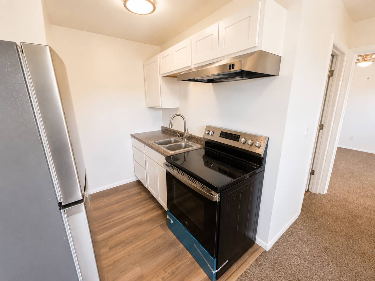 Apartment for rent at 18 Beth Lane, Hamilton, OH 45013