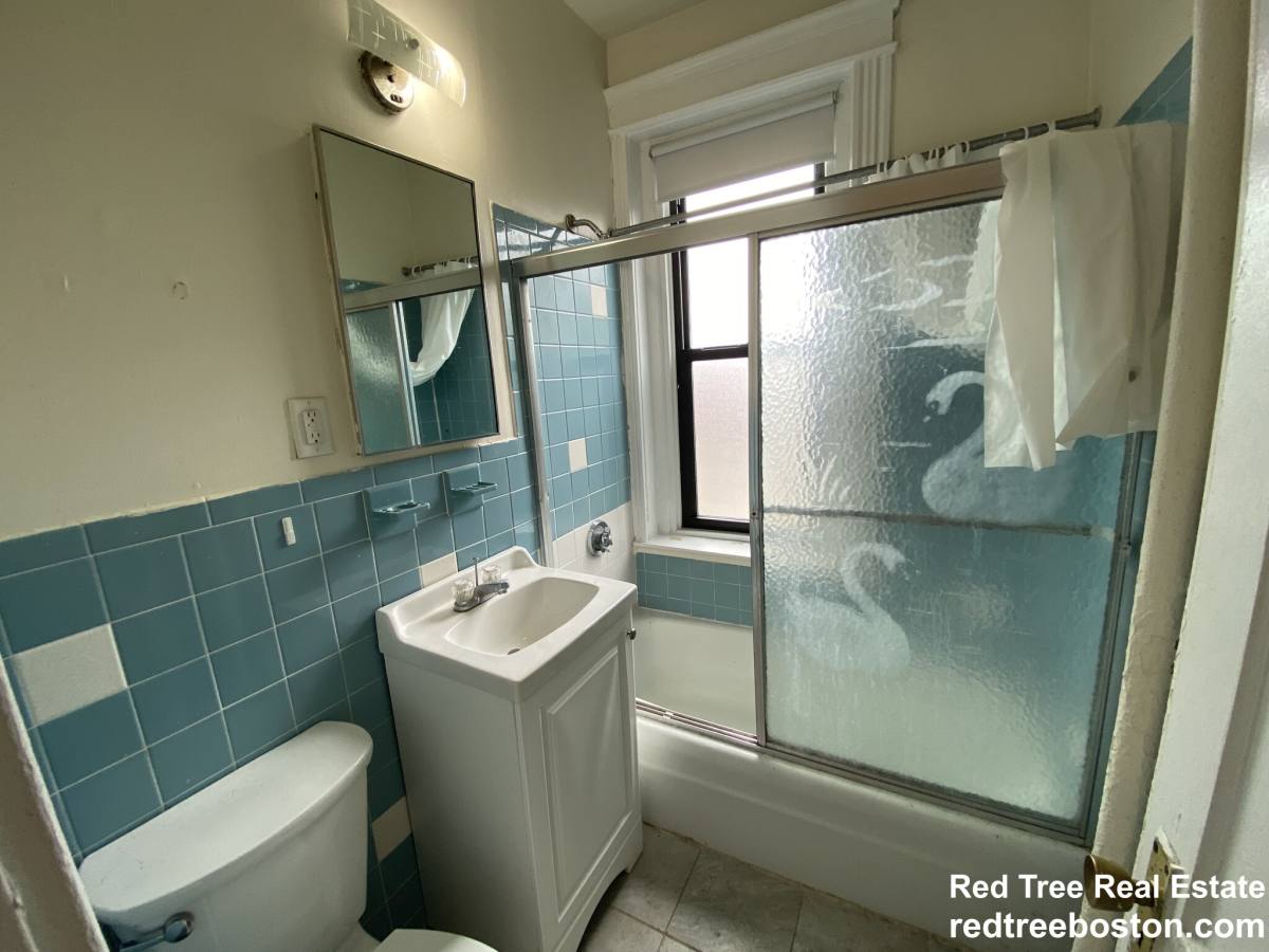 Apartment for rent at 1152 Commonwealth Ave #43, Allston, MA 02134