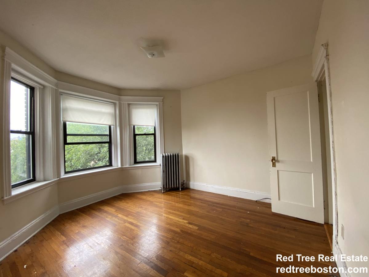 Apartment for rent at 1152 Commonwealth Ave #43, Allston, MA 02134