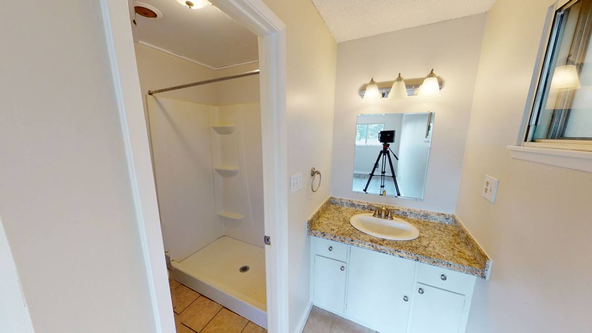 Townhouse for rent at 28606 25th Place S, Federal Way, WA 98003