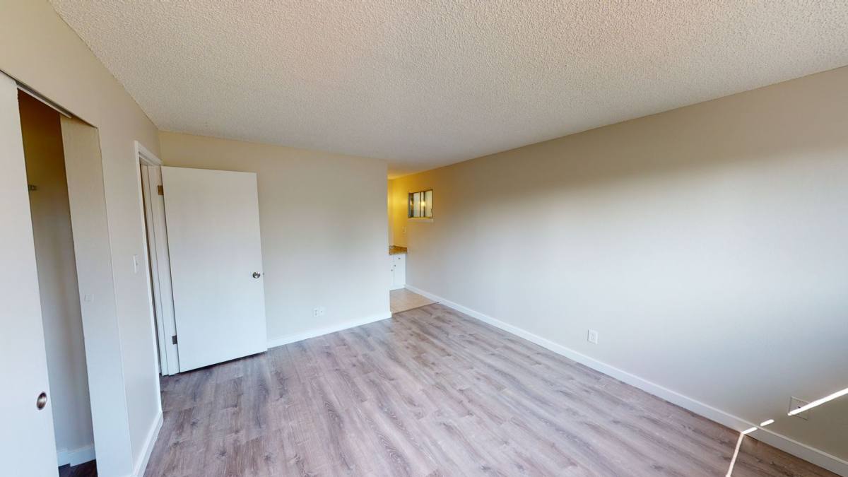 Townhouse for rent at 28606 25th Place S, Federal Way, WA 98003