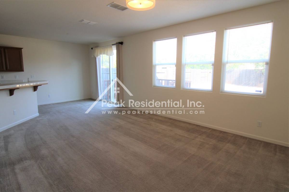 House for rent at 7388 Tisdale Way, Sacramento, CA 95822