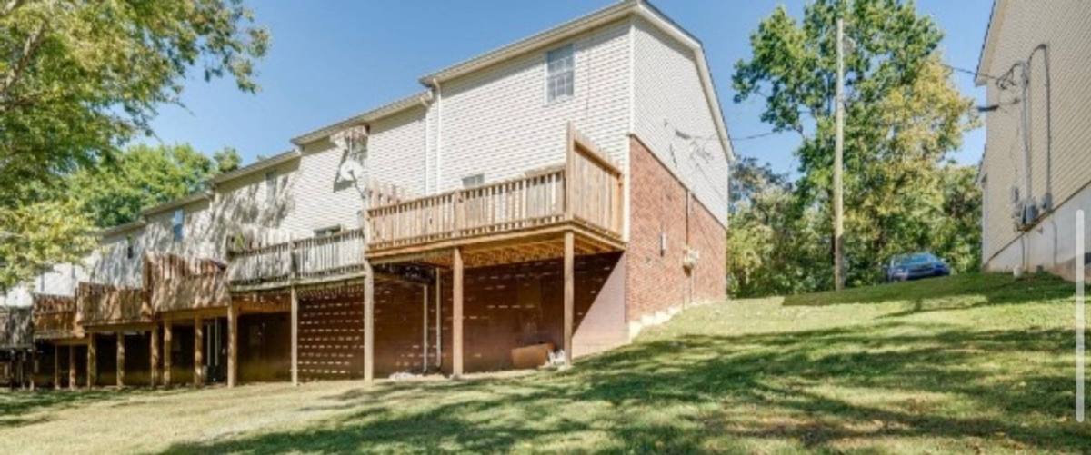 Townhouse for rent at 116 5 Oaks Dr, Nashville, TN 37217