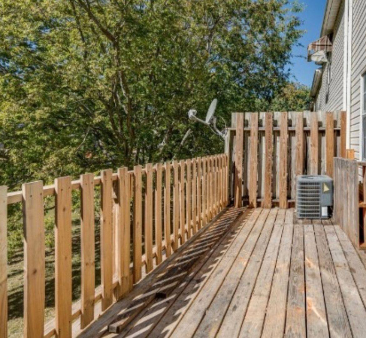 Townhouse for rent at 116 5 Oaks Dr, Nashville, TN 37217