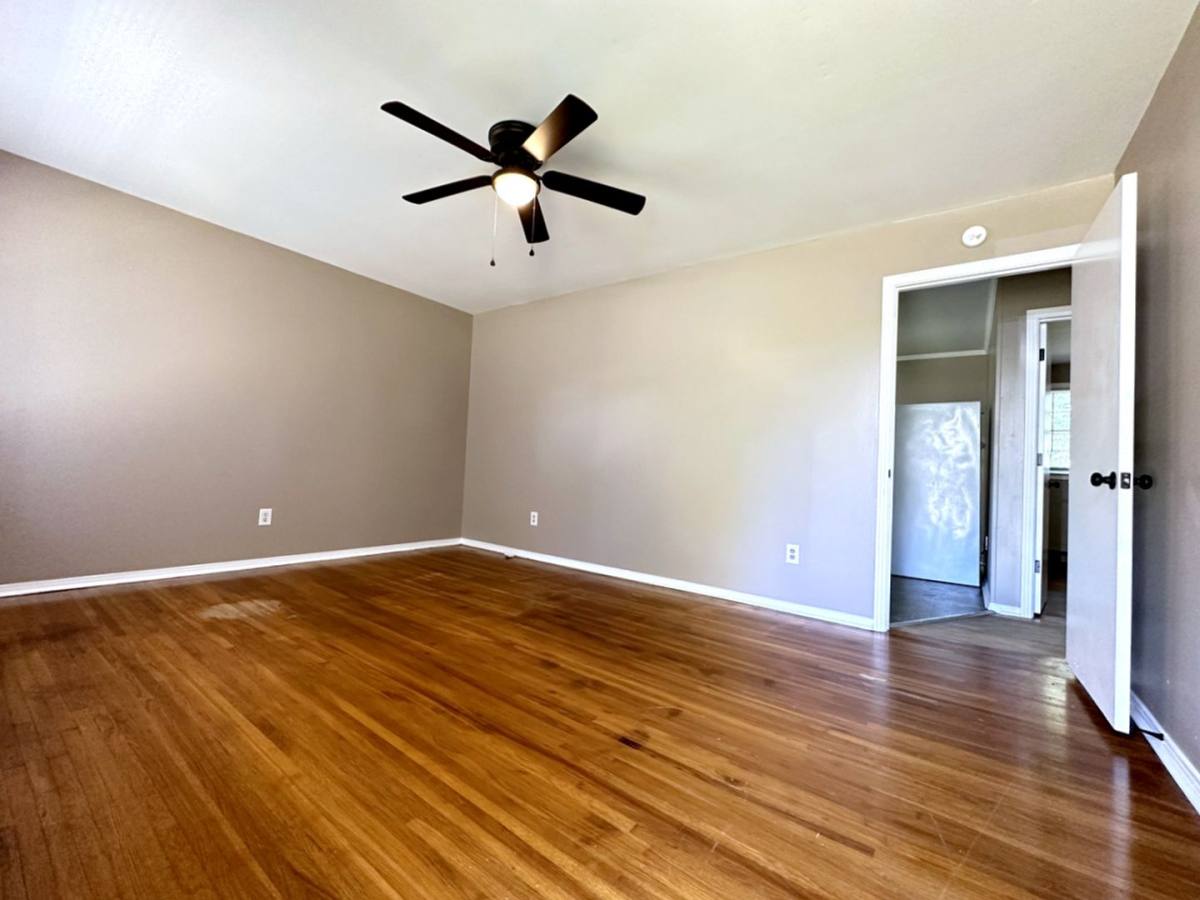 House for rent at 1815 E 7th St, Hopkinsville, KY 42240