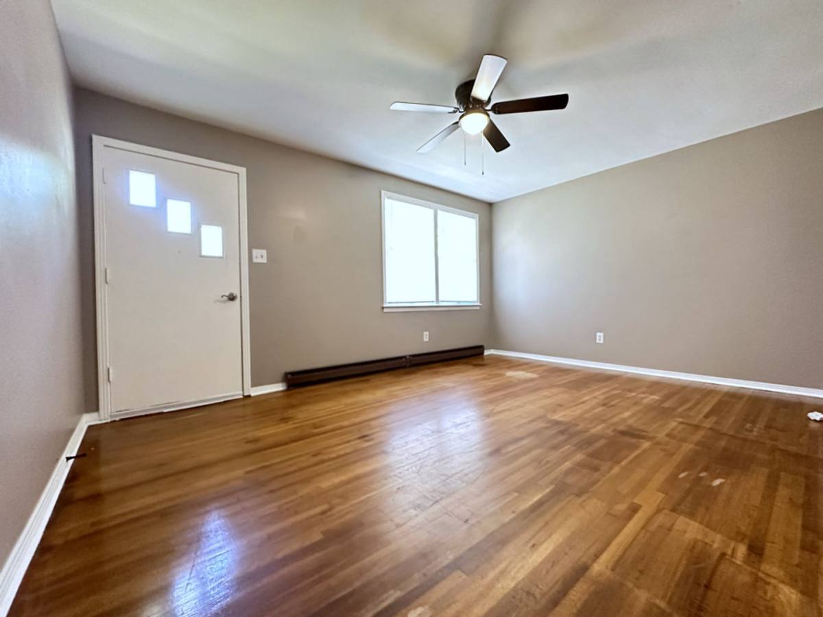 House for rent at 1815 E 7th St, Hopkinsville, KY 42240