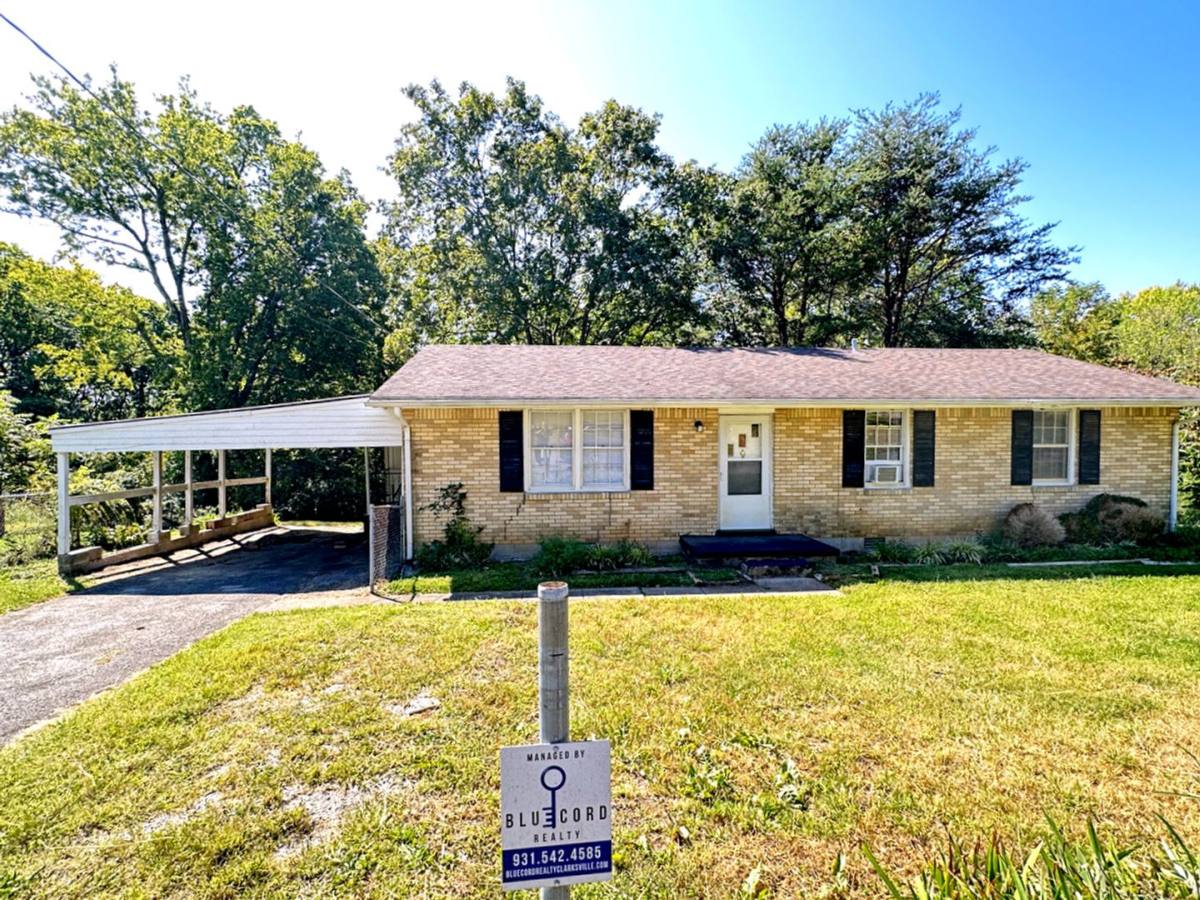 House for rent at 1815 E 7th St, Hopkinsville, KY 42240