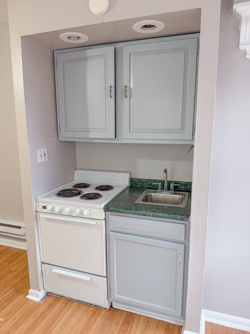 Apartment for rent at 1121 Spruce St, Philadelphia, PA 19107
