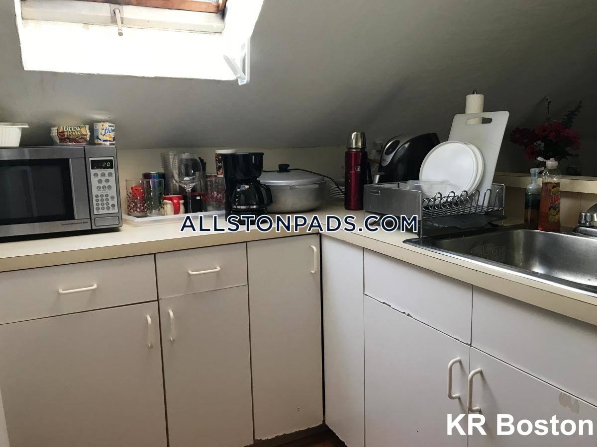 House for rent at 8 Webley St #3, Allston, MA 02134