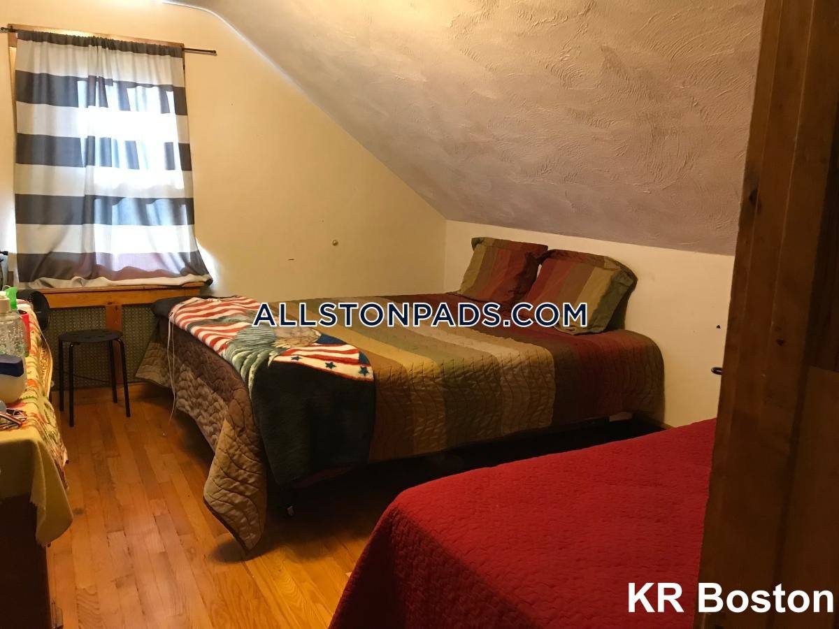 House for rent at 8 Webley St #3, Allston, MA 02134