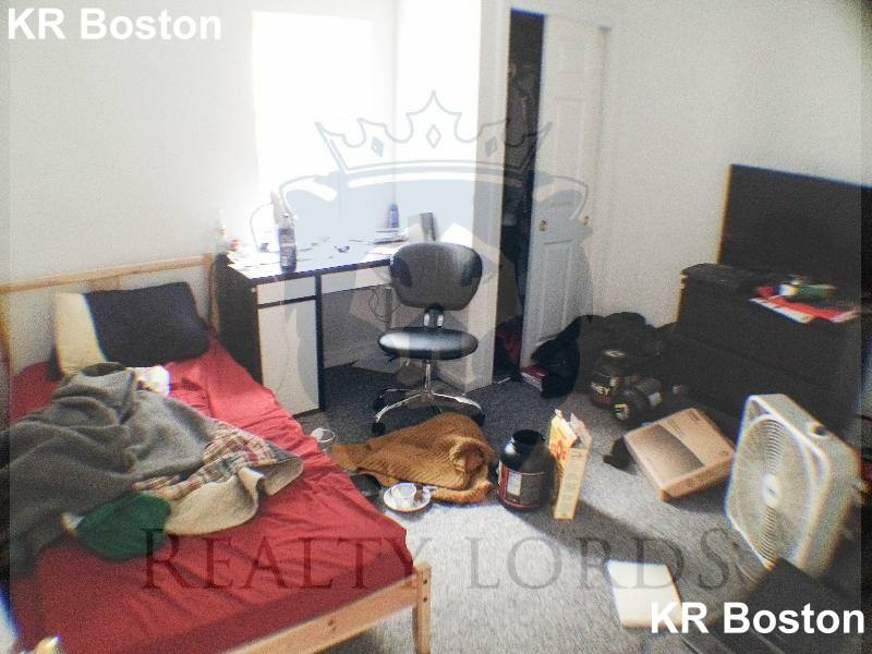 House for rent at 24 Saint Cyprians Place #4R, Roxbury Crossing, MA 02120