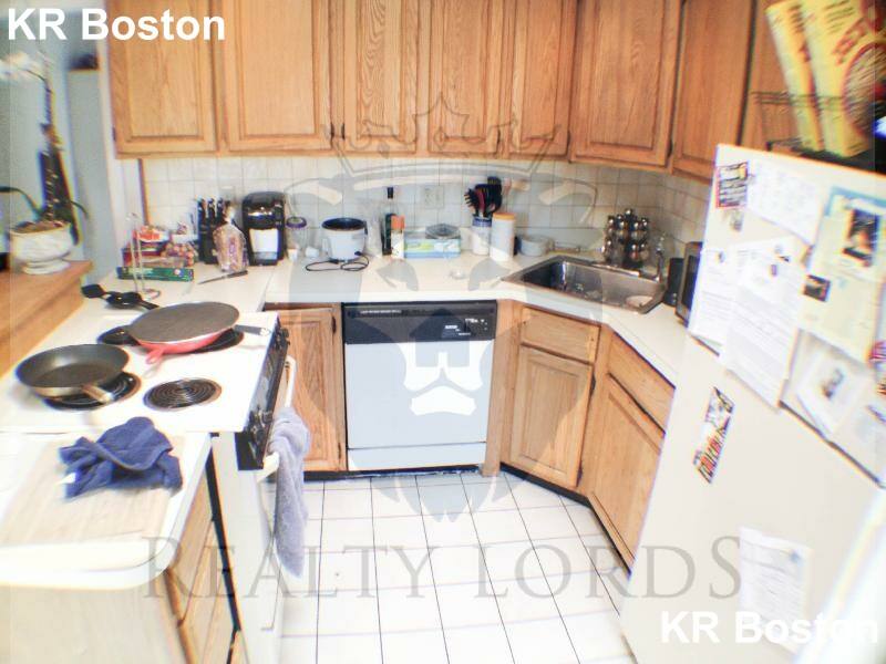 House for rent at 24 Saint Cyprians Place #4R, Roxbury Crossing, MA 02120