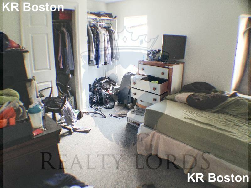 House for rent at 24 Saint Cyprians Place #4R, Roxbury Crossing, MA 02120