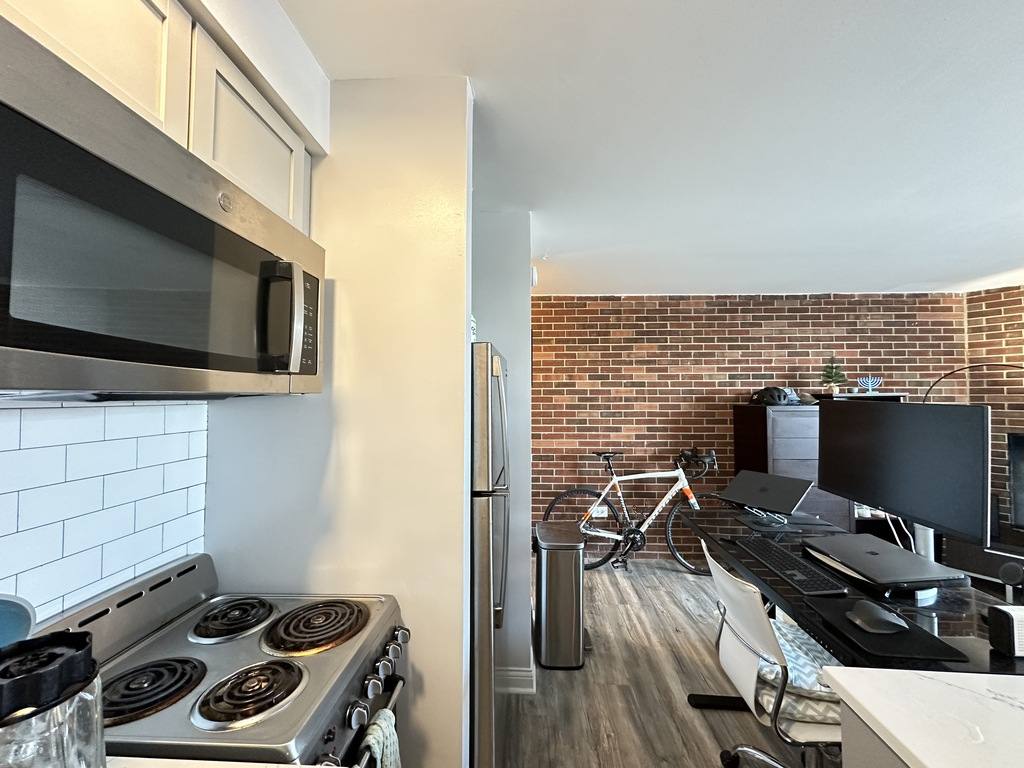 Apartment for rent at 2012 Orleans #C7, Chicago, IL 60614