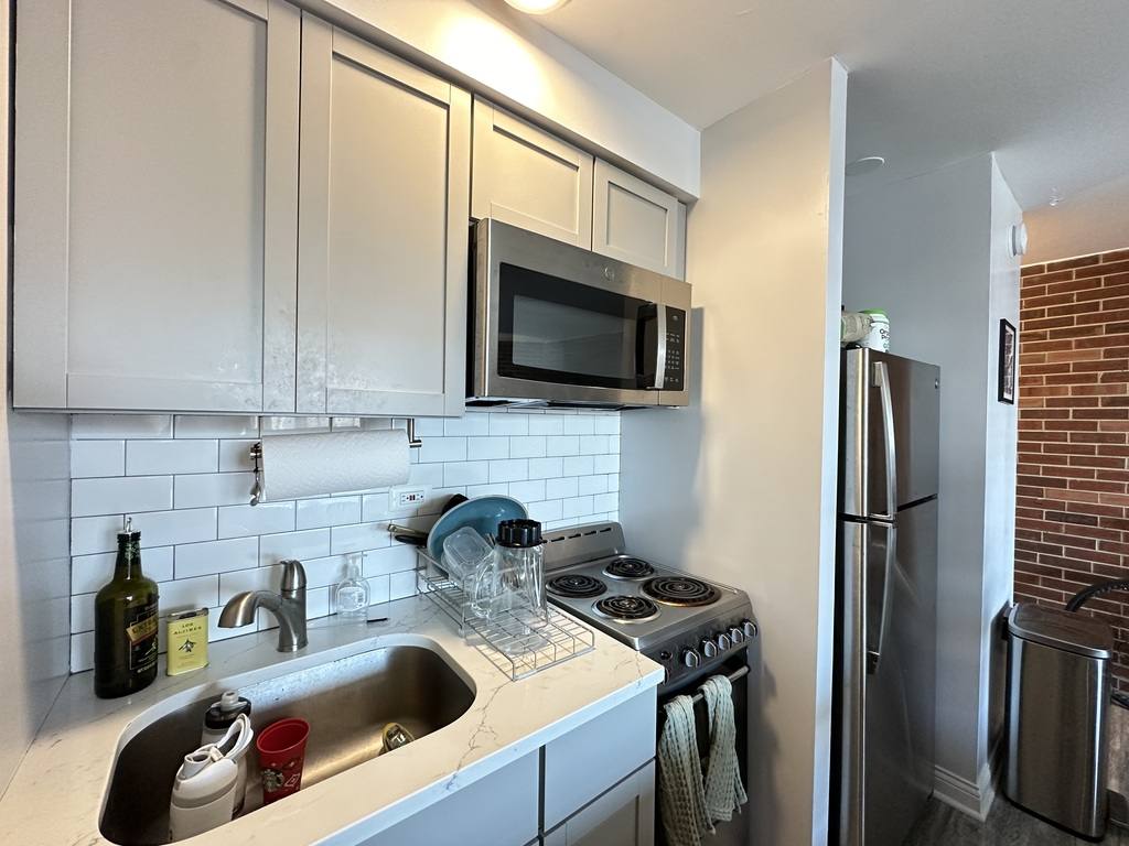 Apartment for rent at 2012 Orleans #C7, Chicago, IL 60614