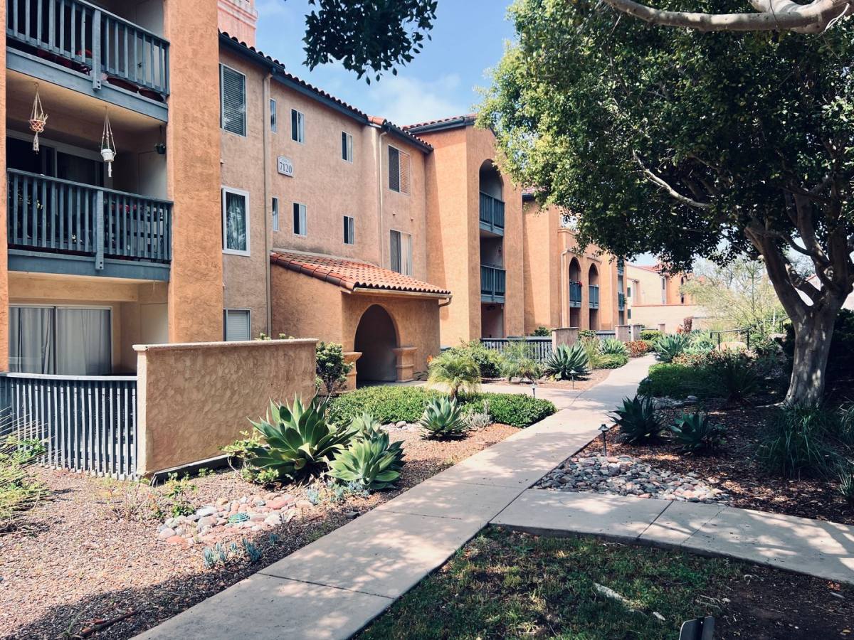 Condo for rent at 7120 Shoreline Dr, San Diego, CA 92122