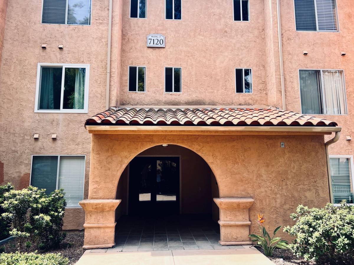 Condo for rent at 7120 Shoreline Dr, San Diego, CA 92122