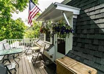 Apartment for rent at 151 Grove St, Waltham, MA 02453
