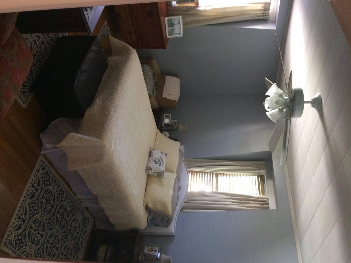 Apartment for rent at 151 Grove St, Waltham, MA 02453
