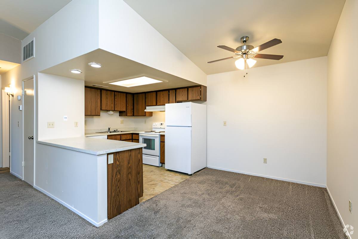 Apartment for rent at 4144 N Valentine Ave, Fresno, CA 93722